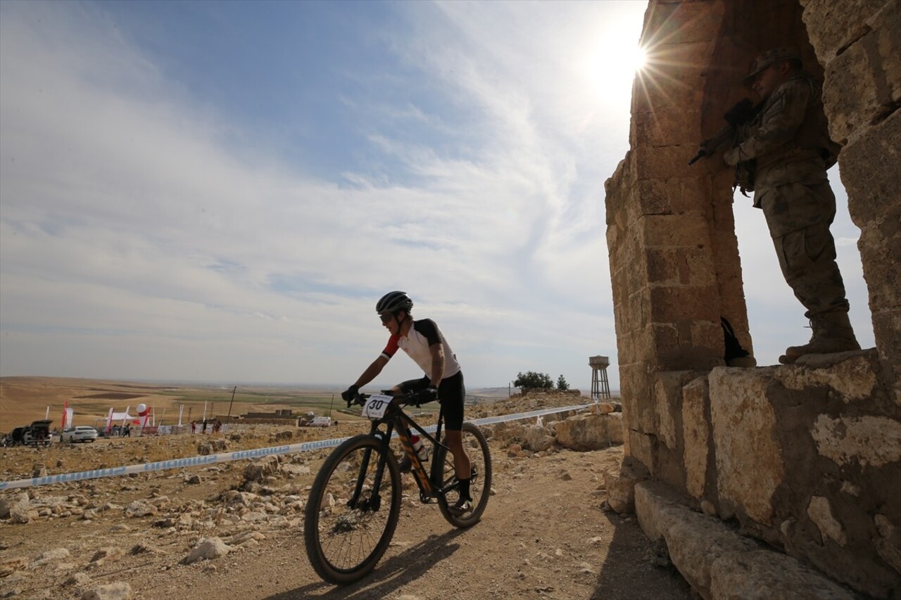 Mardin'in tarihi Dara Antik Kenti'nde Uluslararası Mardin MTB Cup Dağ Bisikleti Yarışları...