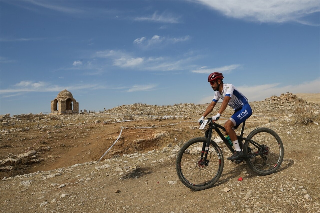 Mardin'in tarihi Dara Antik Kenti'nde Uluslararası Mardin MTB Cup Dağ Bisikleti Yarışları...