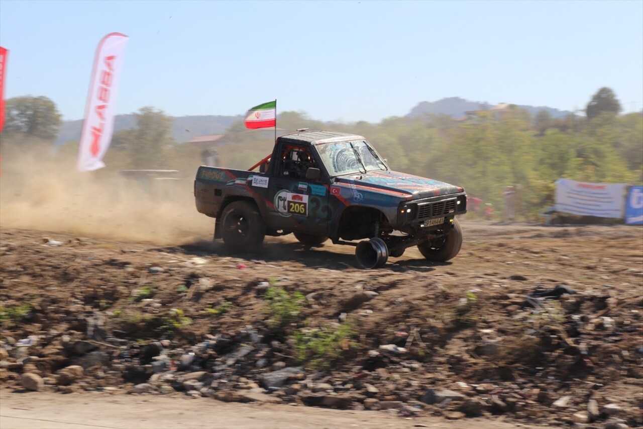 Karadeniz Off-Road Kupası 4. ayak yarışı, Ordu'da gerçekleştirildi. Ünye Yunus Emre Off-Road Spor...