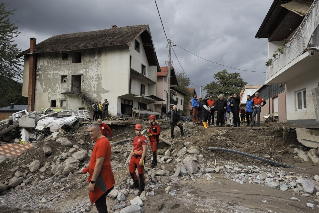 Afet ve Acil Durum Yönetimi Başkanlığı (AFAD), Bosna Hersek'te selden etkilenen bölgeye 60...