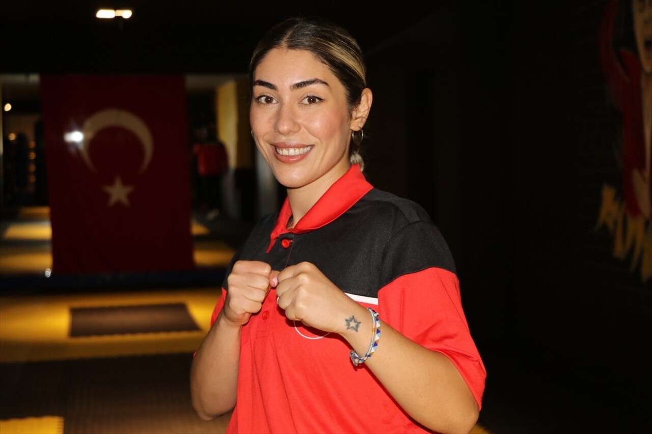 Savate sporcuları Aybüke Kılıçaslan ve Raşit Yusuf Ören, 9-13 Ekim'de Slovenya'da düzenlenecek...