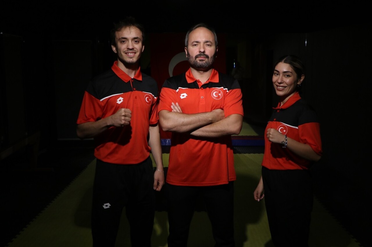 Savate sporcuları Aybüke Kılıçaslan ve Raşit Yusuf Ören, 9-13 Ekim'de Slovenya'da düzenlenecek...