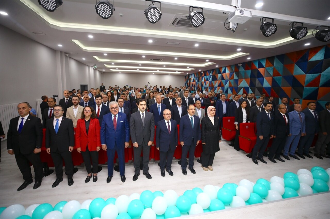 Azerbaycan Uluslararası Maarif Okulları'nın Bakü'de inşa edilen yeni kampüsü açıldı. 