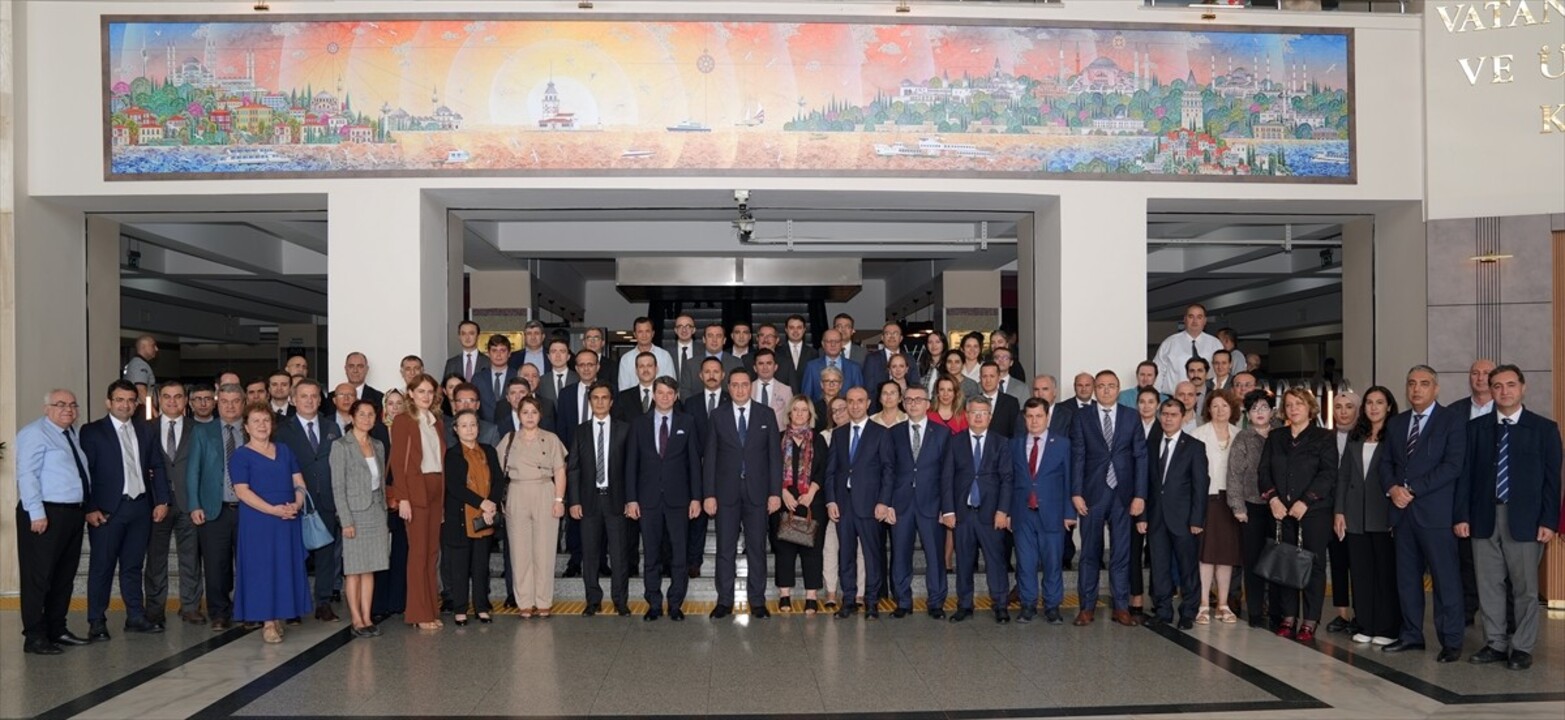 Bakırköy Adliyesi'nde, İstanbul Bölge Adliyesi Başkanlığına atanan Hazar Turan Alim için veda...