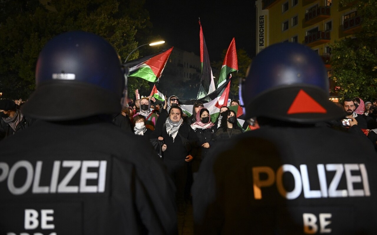 Almanya'nın başkenti Berlin'de İsrail'in Gazze'ye yönelik saldırılarının birinci yılı dolayısıyla...