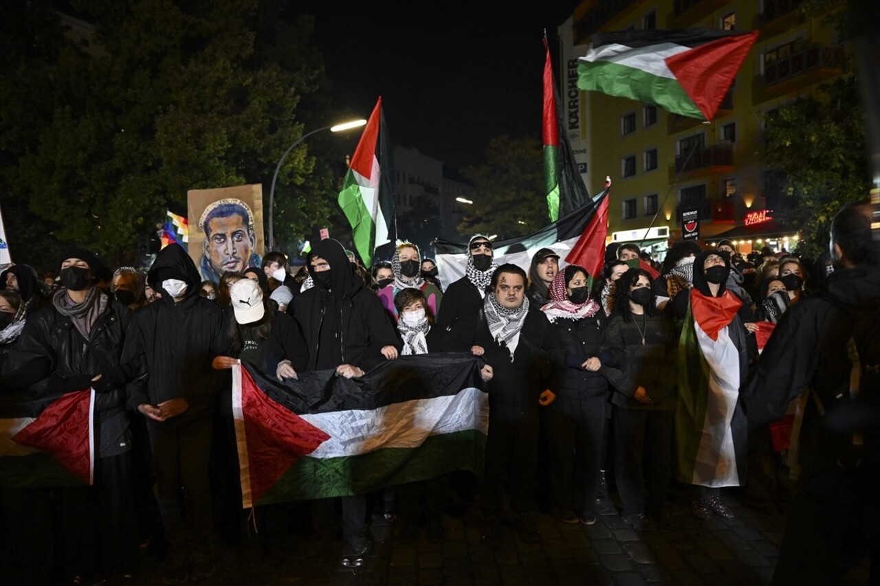 Almanya'nın başkenti Berlin'de İsrail'in Gazze'ye yönelik saldırılarının birinci yılı dolayısıyla...