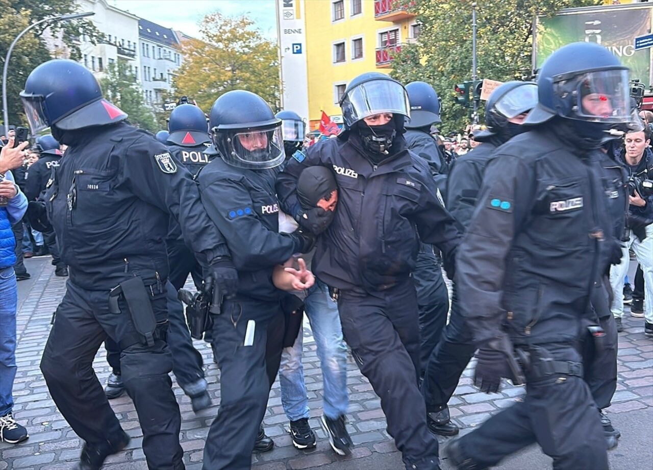 Almanya'nın başkenti Berlin'de İsrail'in Gazze'ye yönelik saldırılarının birinci yılı dolayısıyla...