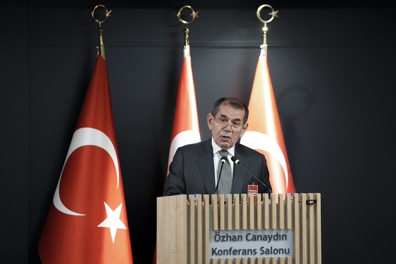 Galatasaray Kulübünde ekim ayı olağan divan kurulu toplantısı RAMS Park Stadı Özhan Canaydın...