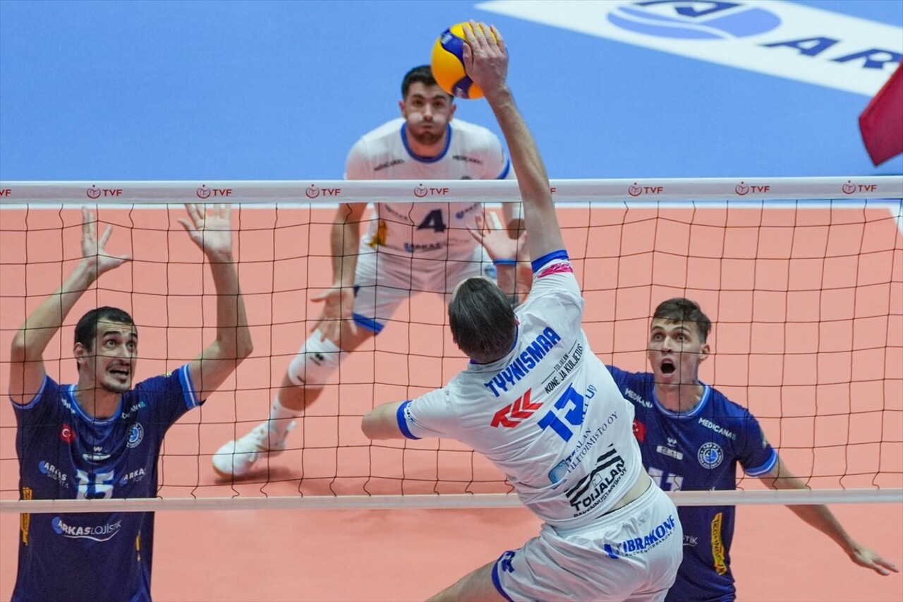 CEV Erkekler Challenge Kupası 32'li final turu ilk maçında Arkas Spor, Finlandiya'dan Akaa ile...