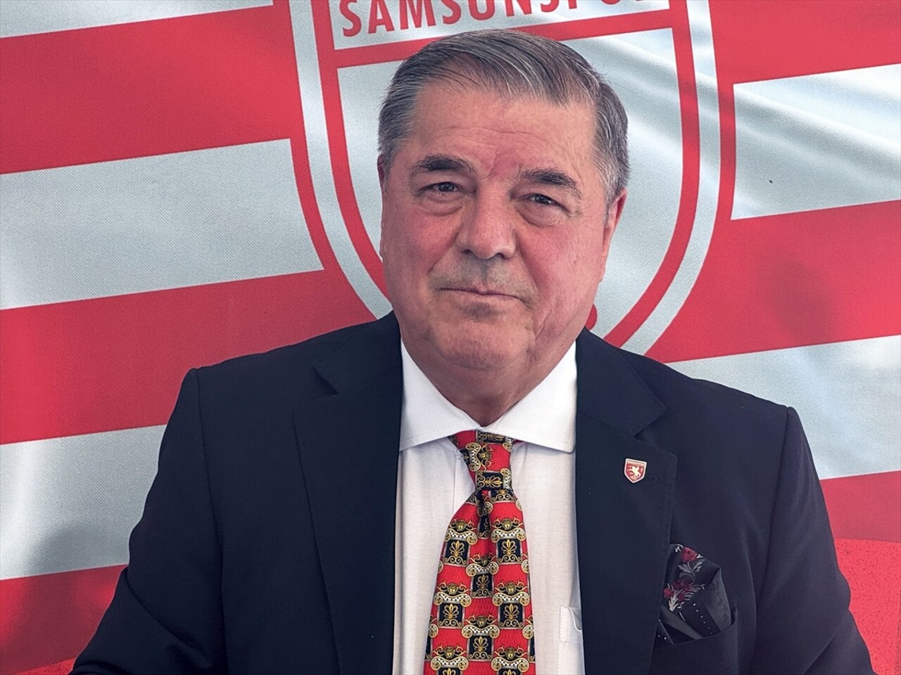 Trendyol Süper Lig'de 2. sırada yer alan Samsunspor'un kulüp başkan vekili Veysel Bilen, Nuri Asan...