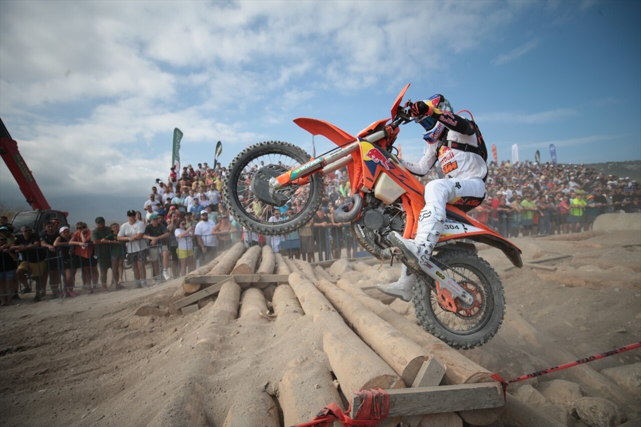 Antalya'nın Kemer ilçesinde düzenlenen Hard Enduro Dünya Şampiyonası'nın 6. ayağı Sea To Sky...