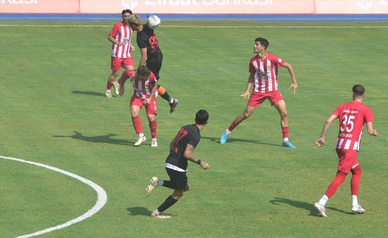 Ziraat Türkiye Kupası 2. tur maçında Osmaniyespor FK ile Diyarbekirspor, 7 Ocak Stadı'nda...