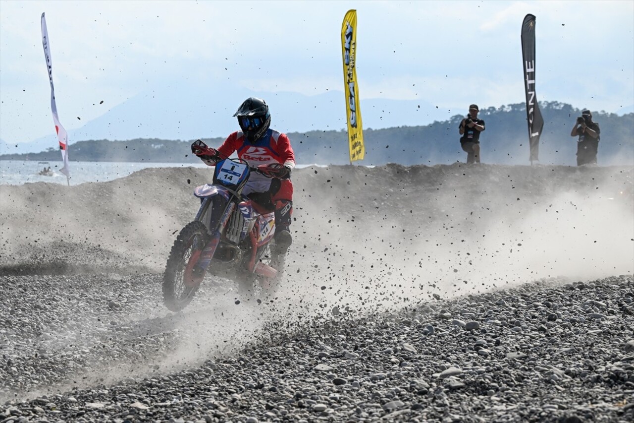 Antalya'nın Kemer ilçesinde düzenlenen Hard Enduro Dünya Şampiyonası'nın 6. ayağı Sea To Sky...