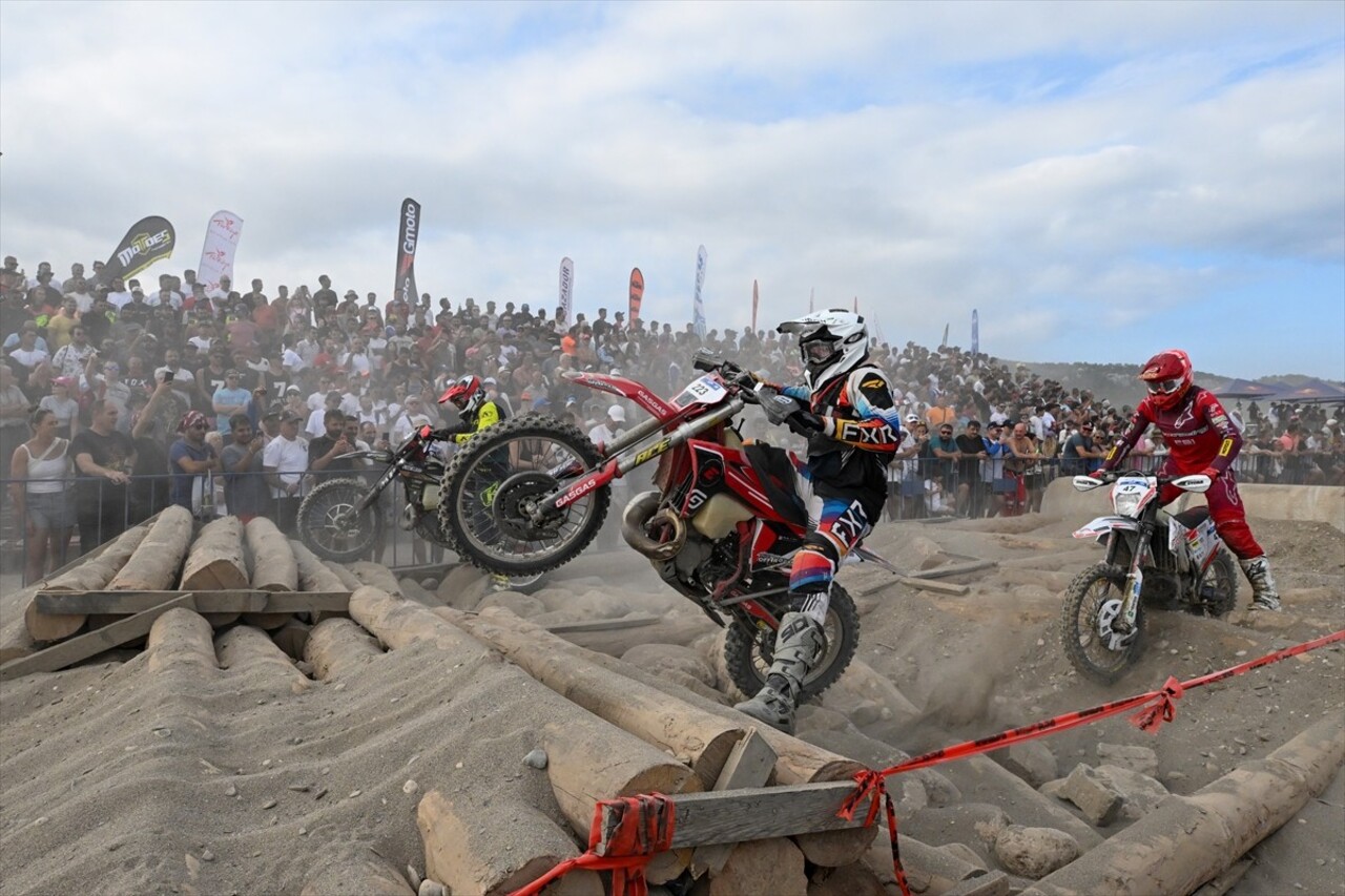 Antalya'nın Kemer ilçesinde düzenlenen Hard Enduro Dünya Şampiyonası'nın 6. ayağı Sea To Sky...