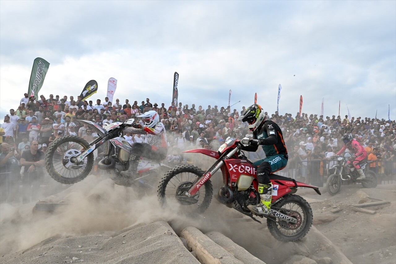 Antalya'nın Kemer ilçesinde düzenlenen Hard Enduro Dünya Şampiyonası'nın 6. ayağı Sea To Sky...