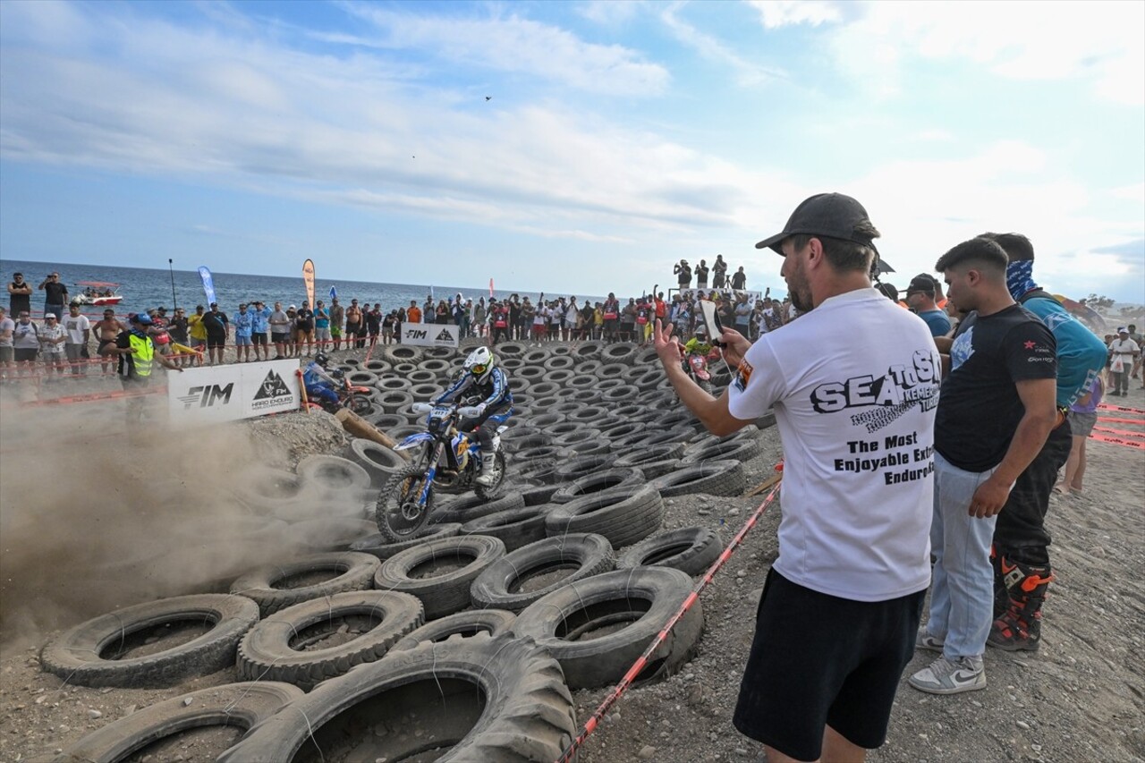 Antalya'nın Kemer ilçesinde düzenlenen Hard Enduro Dünya Şampiyonası'nın 6. ayağı Sea To Sky...