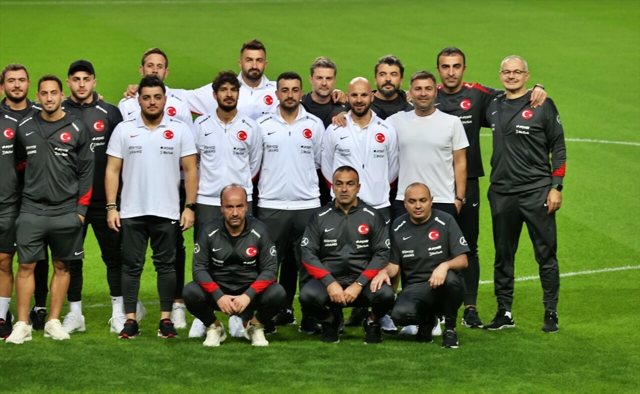 UEFA Uluslar B Ligi 4. Grup müsabakasında yarın Karadağ ile karşılaşacak A Milli Futbol Takımı...