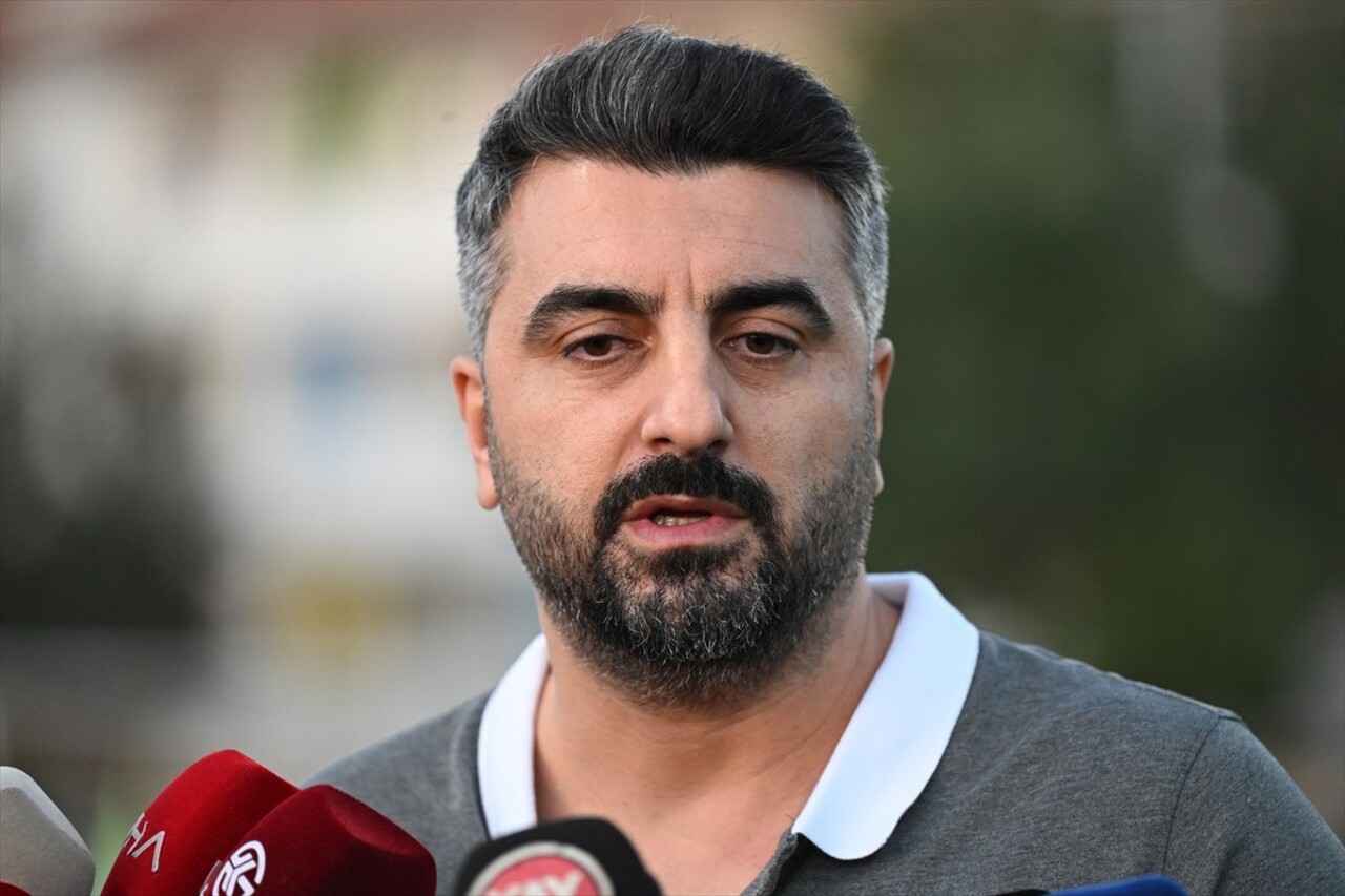 Bellona Kayserispor'da Teknik direktör Burak Yılmaz'ın takımdan ayrılmasının ardından göreve gelen...