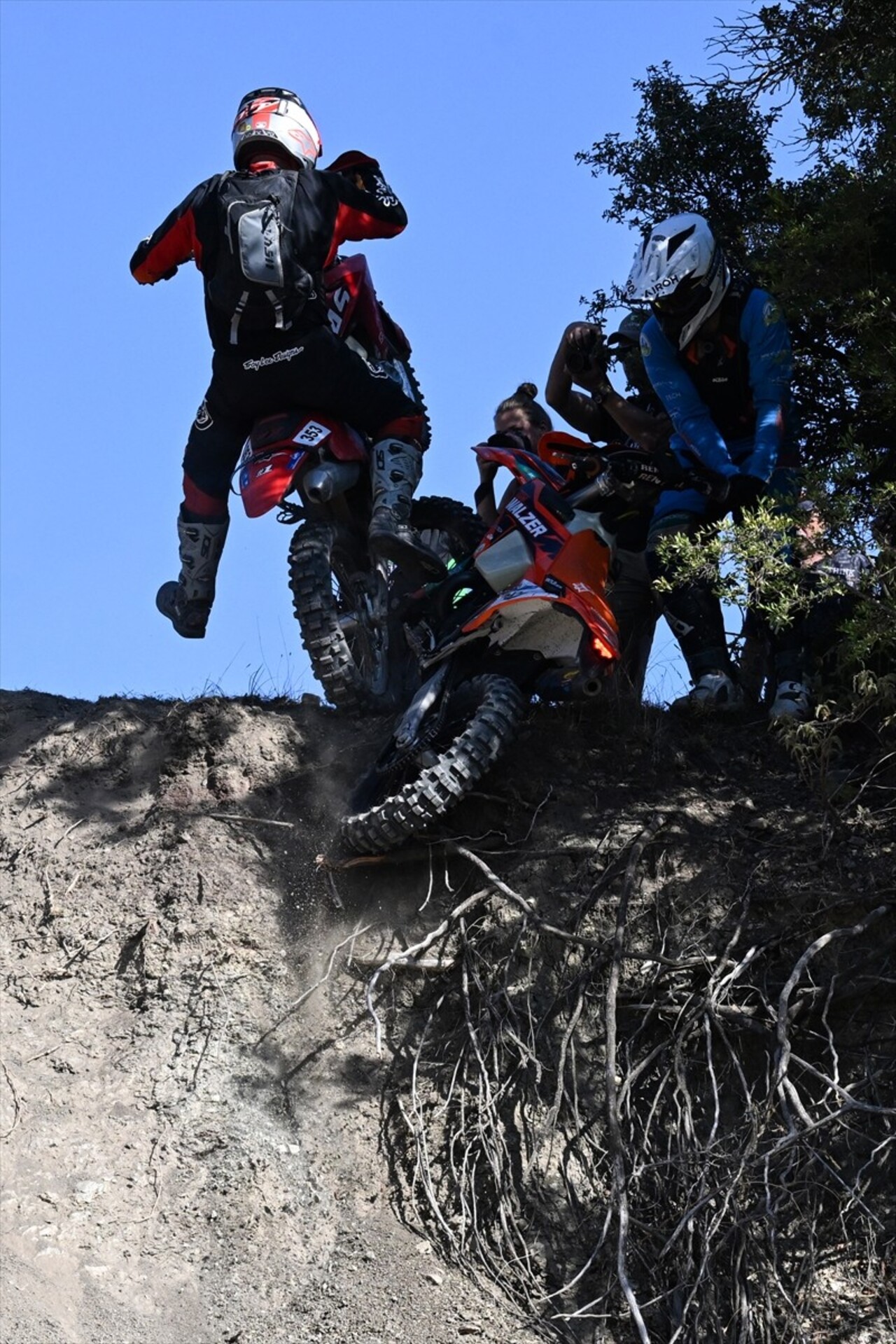 Antalya'nın Kemer ilçesinde düzenlenen Hard Enduro Dünya Şampiyonası'nın 6. ayağı Sea To Sky...