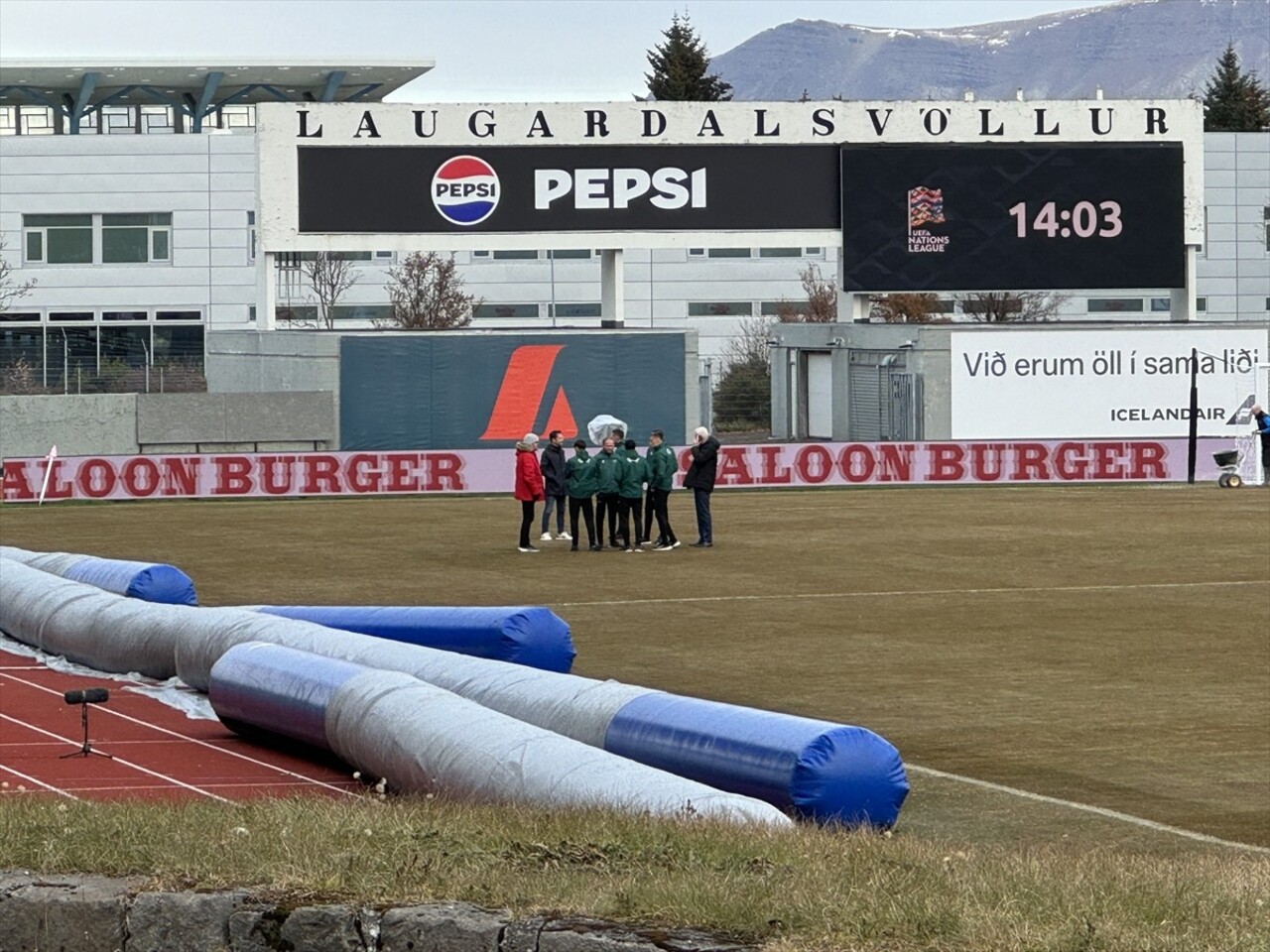 UEFA yetkilileri, İzlanda ile Türkiye arasındaki UEFA Uluslar B Ligi 4. Grup maçının bu akşam...