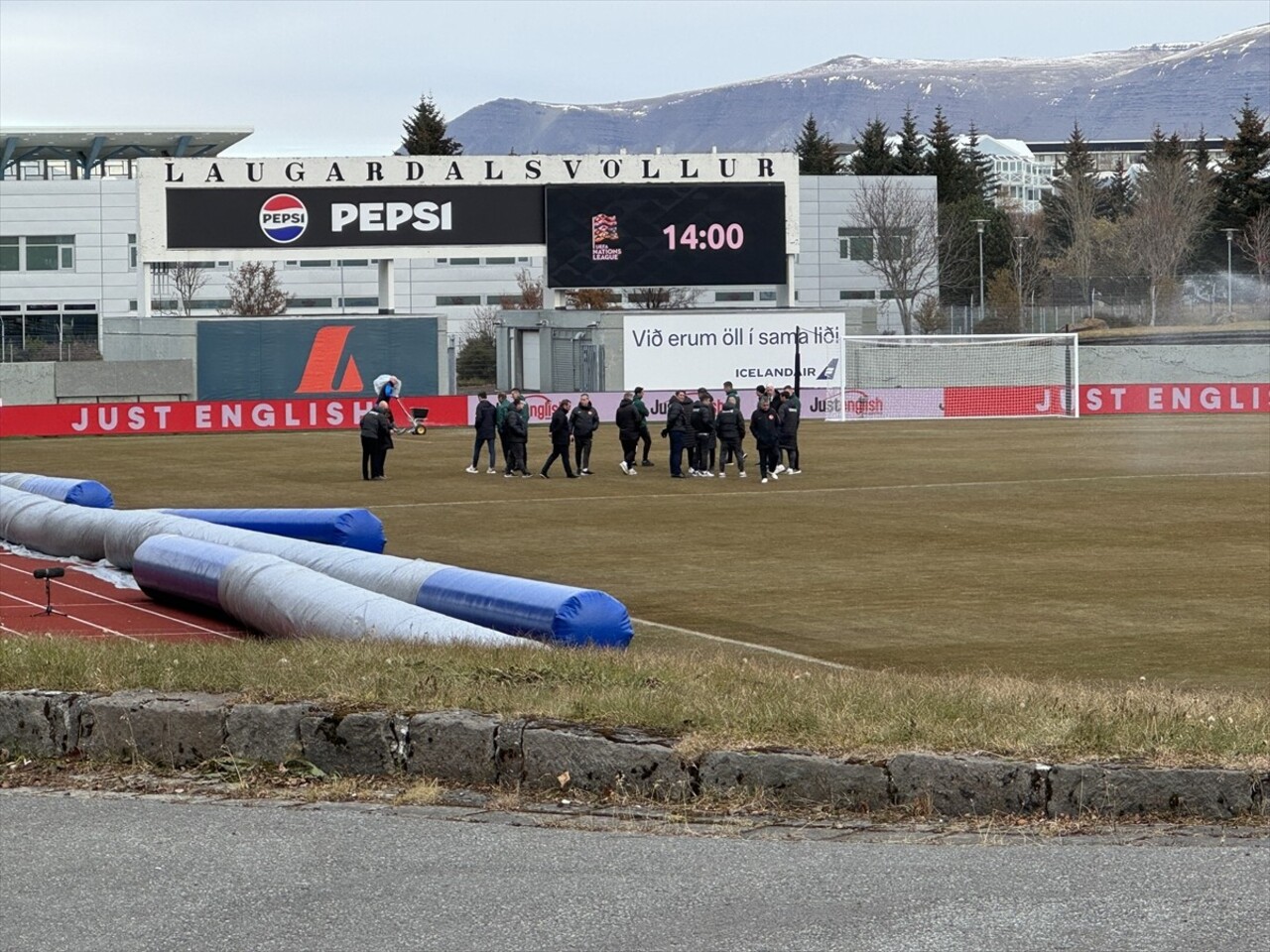 UEFA yetkilileri, İzlanda ile Türkiye arasındaki UEFA Uluslar B Ligi 4. Grup maçının bu akşam...