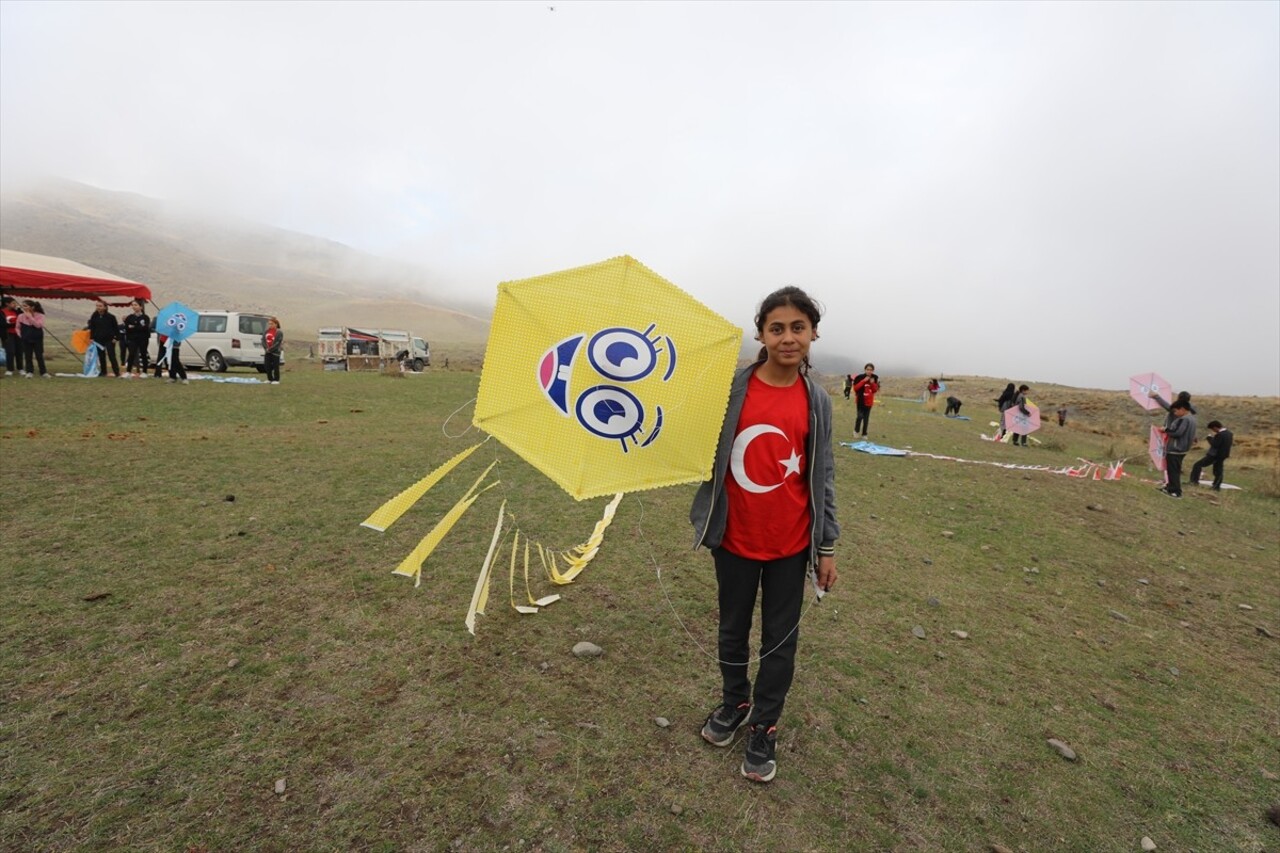 Türkiye-İran sınırında yer alan Küçük Ağrı Dağı'ndaki Serdarbulak Yaylası ve buradaki Osmanlı...