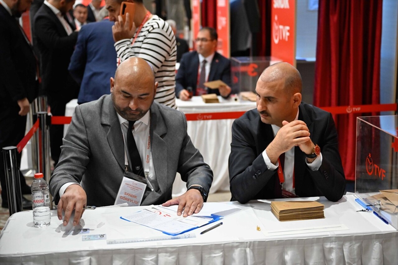 Türkiye Voleybol Federasyonunun 6. Olağan Genel Kurulu, Crowne Plaza Ankara'da yapıldı. Başkanlık...