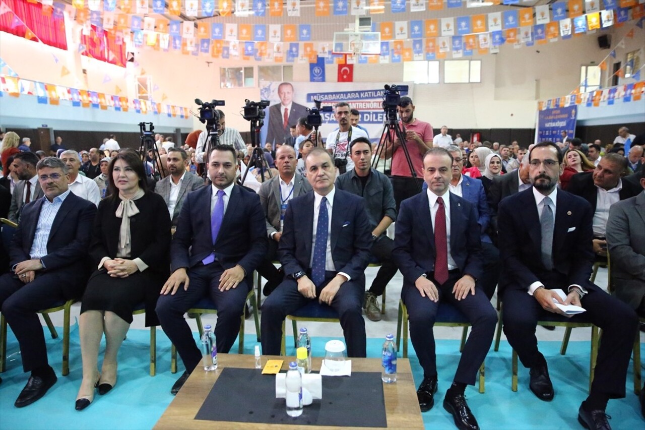 AK Parti Genel Başkan Yardımcısı ve Parti Sözcüsü Ömer Çelik, Adana'da Asım Savaş Spor Salonu'nda...