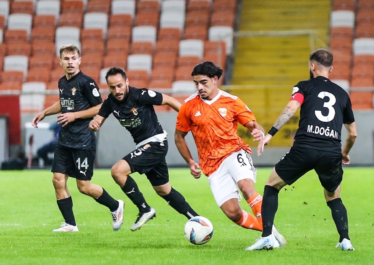 Ziraat Türkiye Kupası 3. tur maçında Adanaspor ile Çorlu Spor 1947 Yeni Adana Stadyumu'nda...