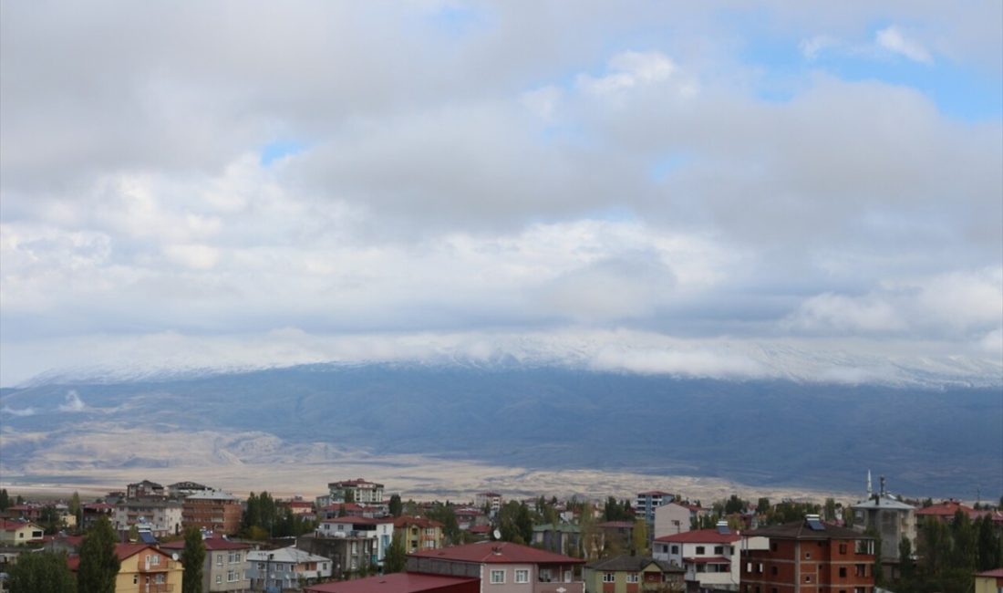 Ağrı'da kar yağışı köyleri