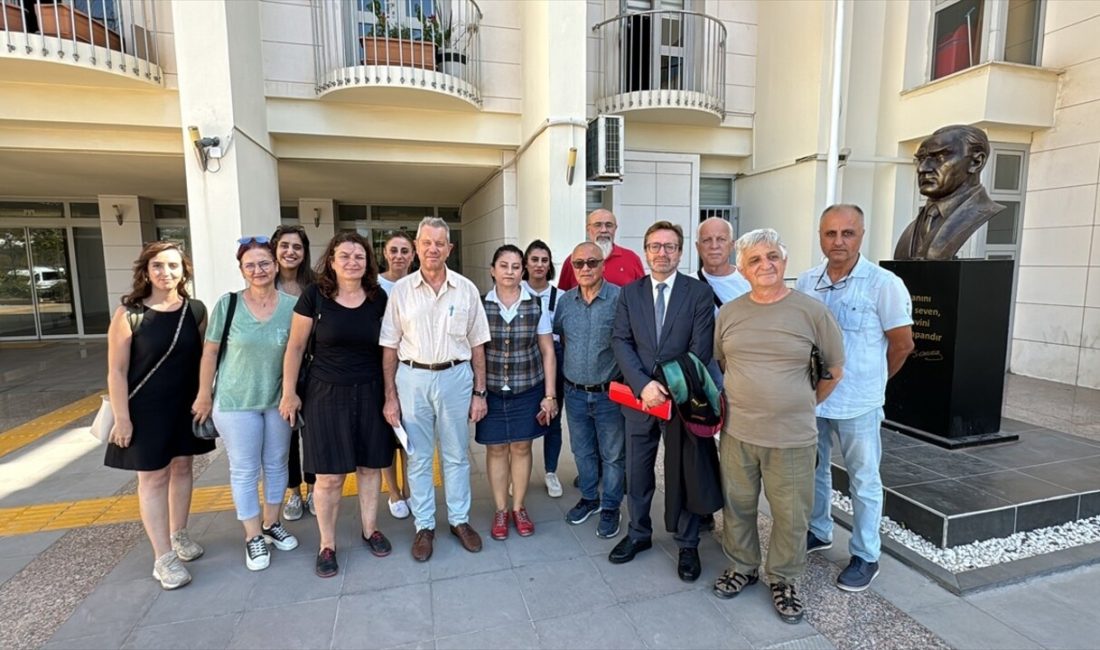 Bodrum'da, doktor Mustafa Hürkal