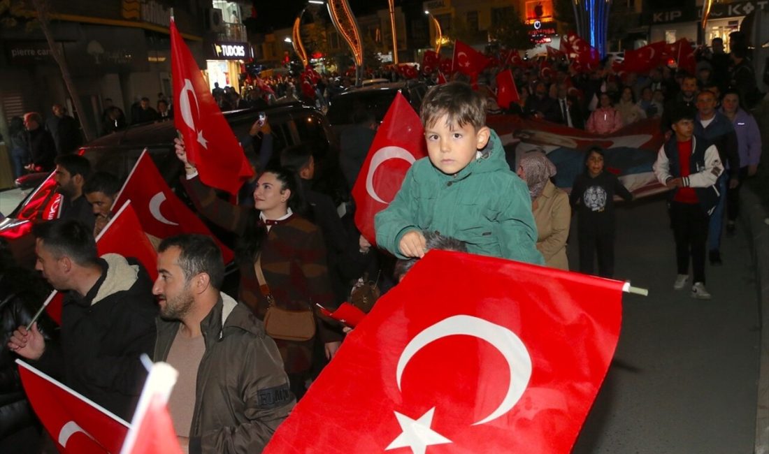 Hakkari'de 29 Ekim Cumhuriyet