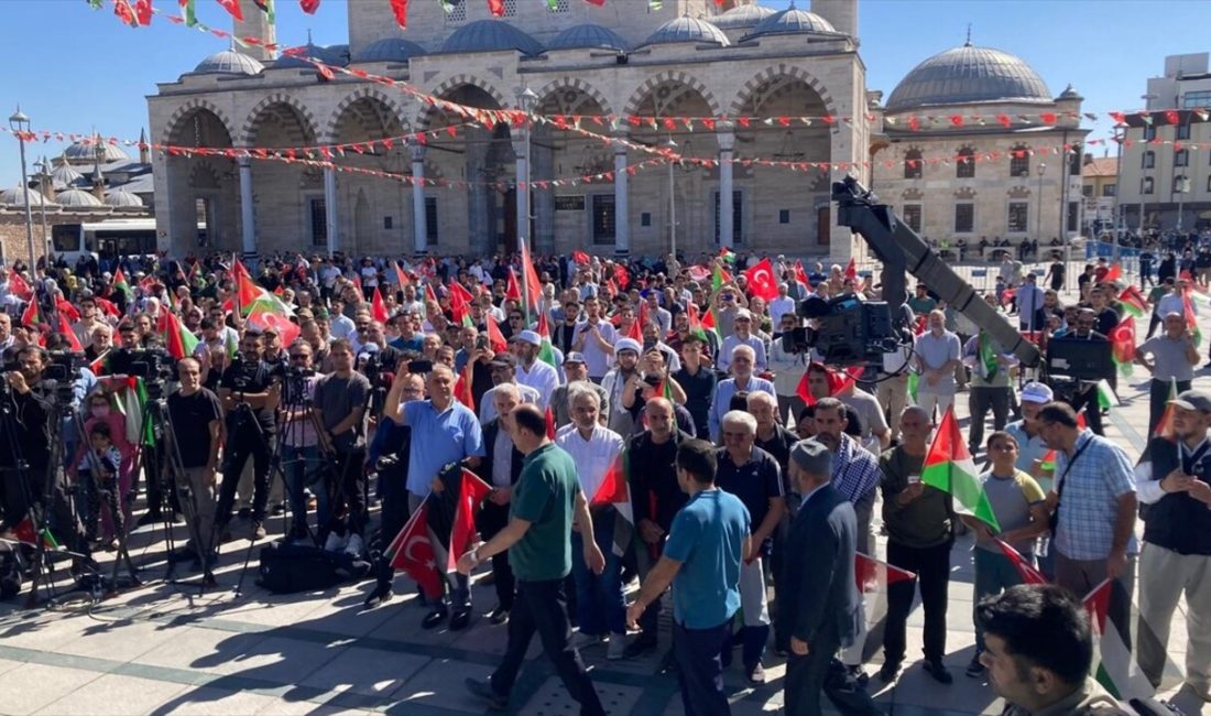 Konya'da düzenlenen mitingde İsrail'in