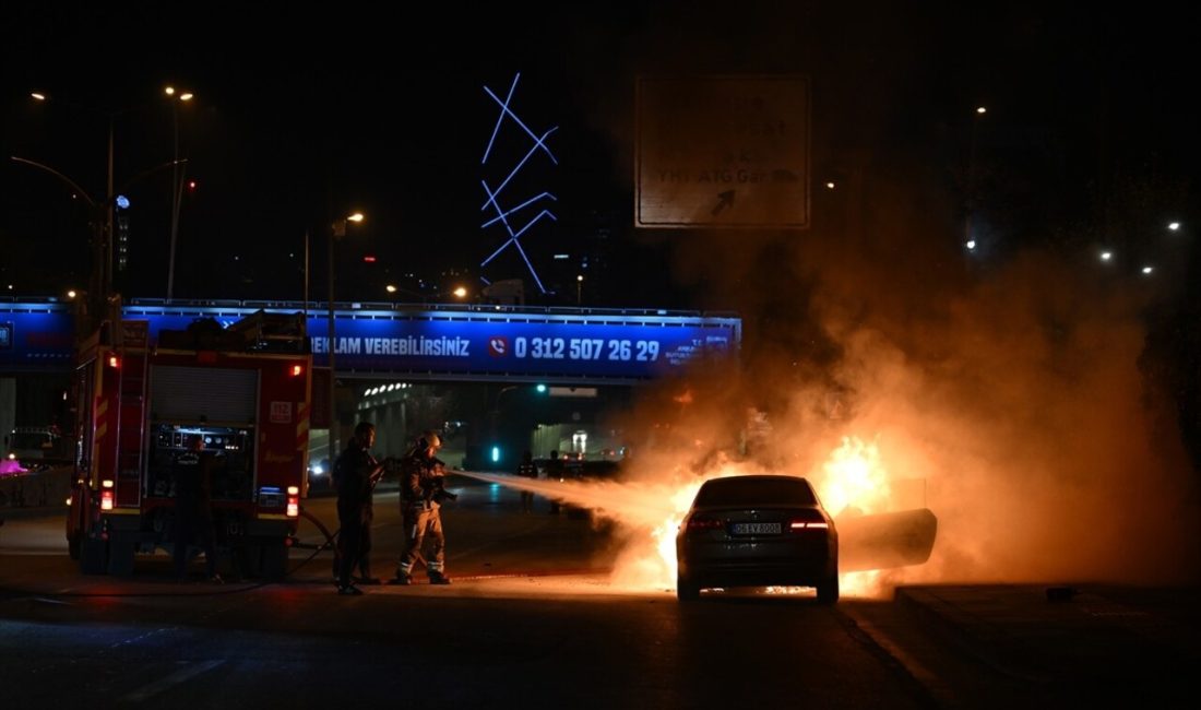 Başkent Ankara'da bir otomobilin