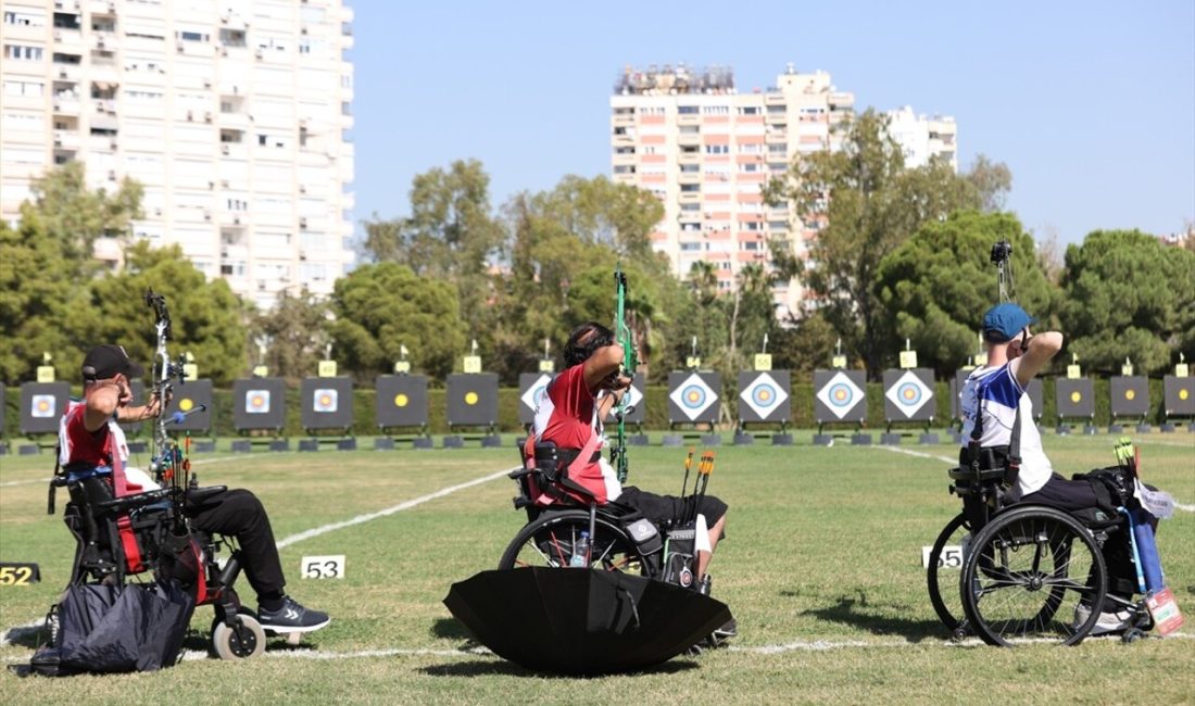 Antalya'da gerçekleştirilen Para Okçuluk