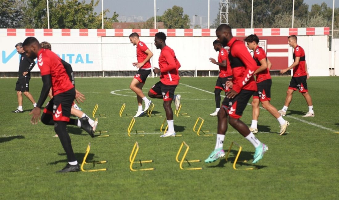 Samsunspor kaptanı Zeki Yavru,