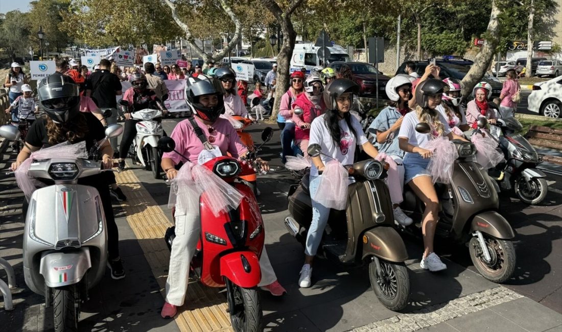 Motosikletli kadınlar Tekirdağ'da düzenledikleri