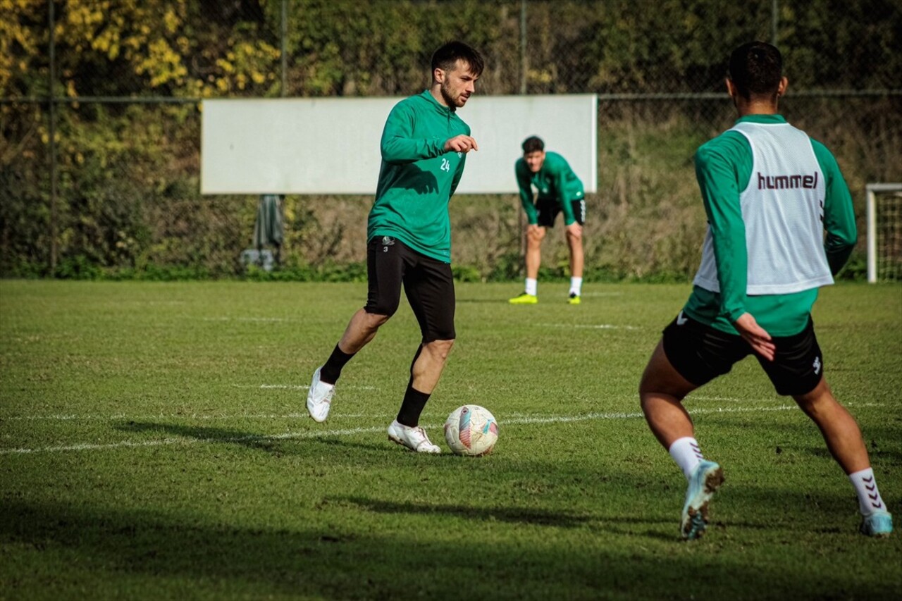 Sakaryaspor, Trendyol 1. Lig'in 11. haftasında deplasmanda Yeni Malatyaspor ile yapacağı maçın...