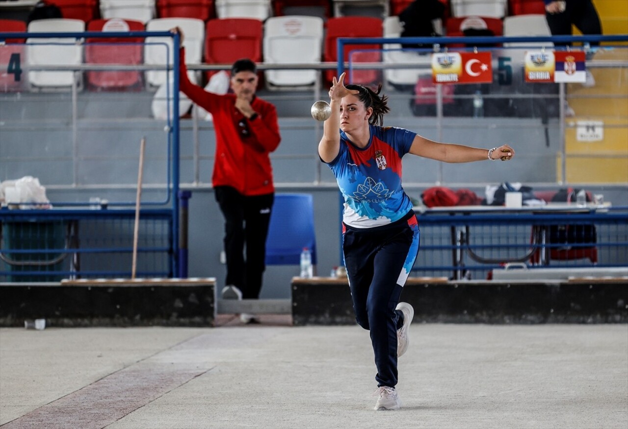 Boccede Mersin'de düzenlenen Avrupa Kadınlar Volo Şampiyonası'nın ikinci günü tamamlandı. Toroslar...