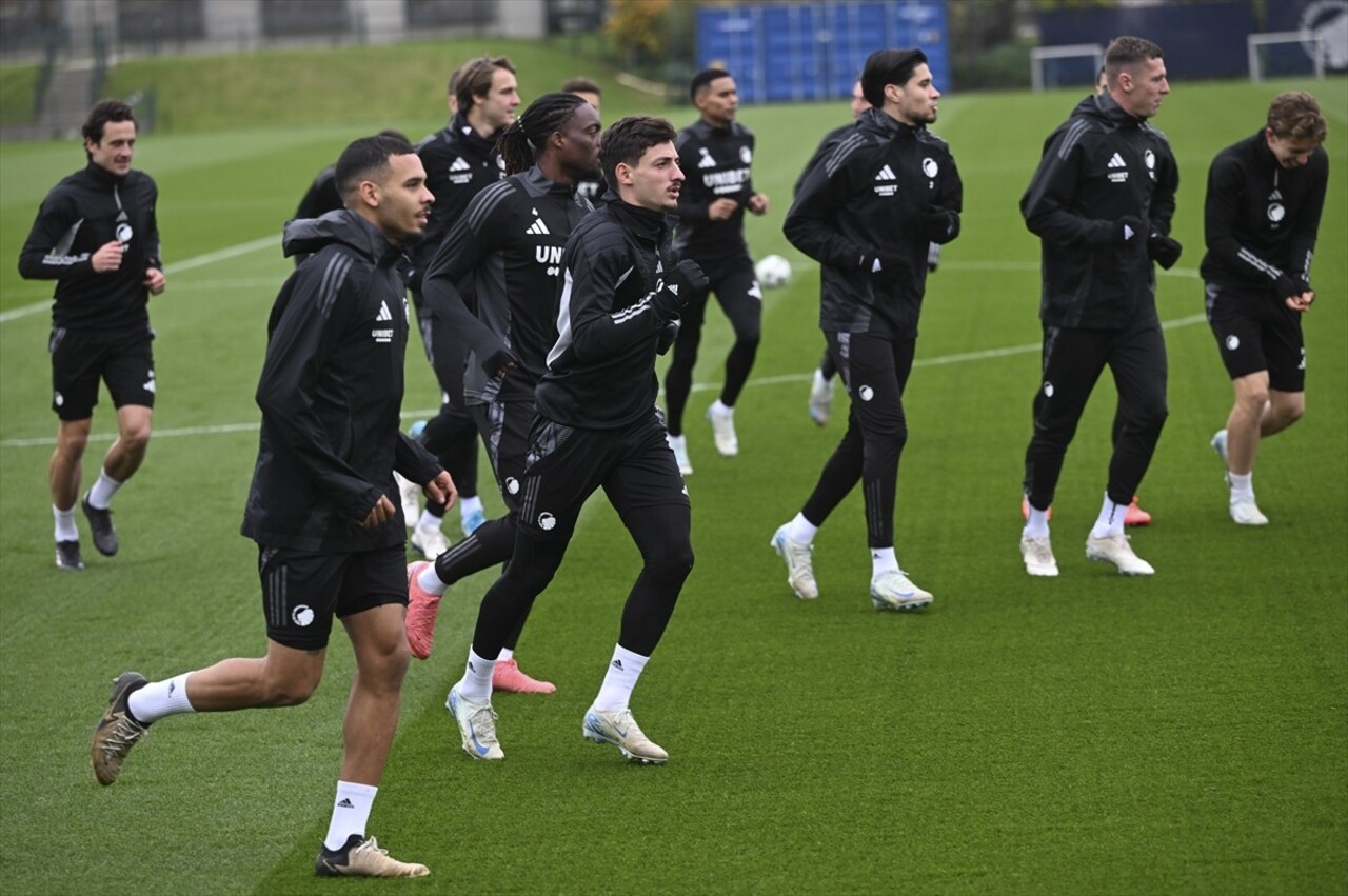 UEFA Konferans Ligi 3. hafta maçında RAMS Başakşehir'i konuk edecek Danimarka temsilcisi Kopenhag...