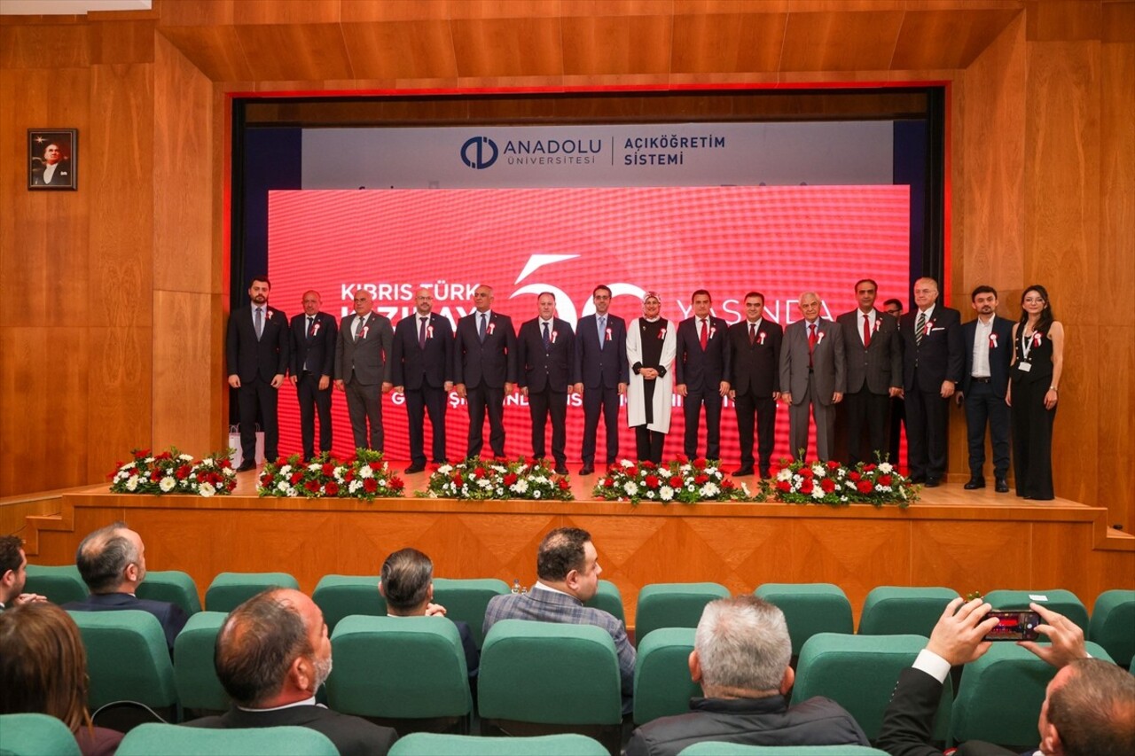 Kıbrıs Türk Kızılayın 50. kuruluş yıl dönümü törenle kutlandı. Anadolu Üniversitesi Kuzey Kıbrıs...