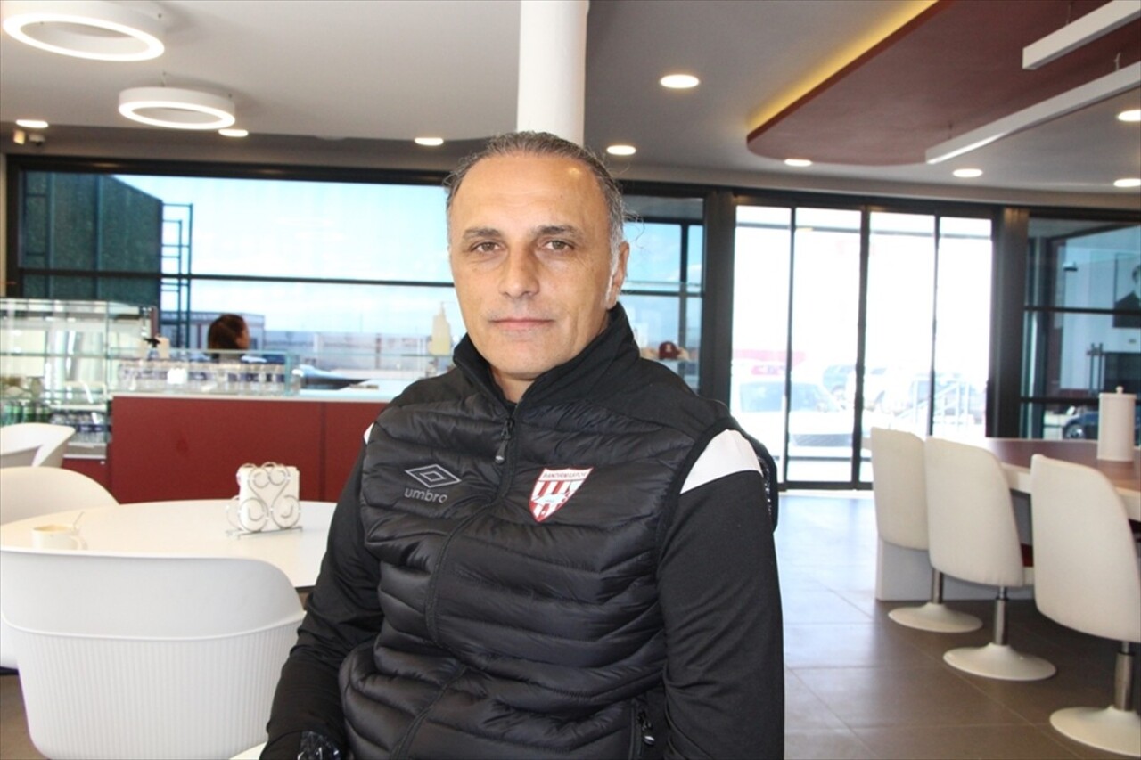 Teksüt Bandırmaspor, Trendyol 1. Lig'in 12. haftasında karşılaşacağı Boluspor maçının...