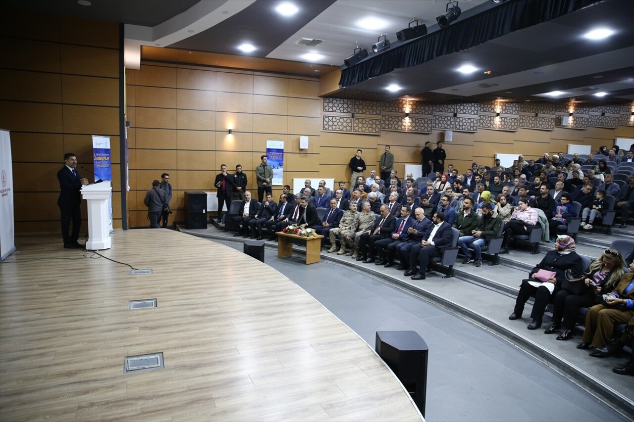 Anadolu Kültür ve Sanat Meclisi Derneği tarafından bu yıl 6'ncısı düzenlenen "Kalbimiz Gazze"...