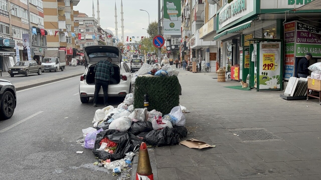 DİSK'e bağlı Türkiye Genel Hizmetler İşçileri Sendikası (Genel-İş) ile Maltepe Belediyesi arasında...