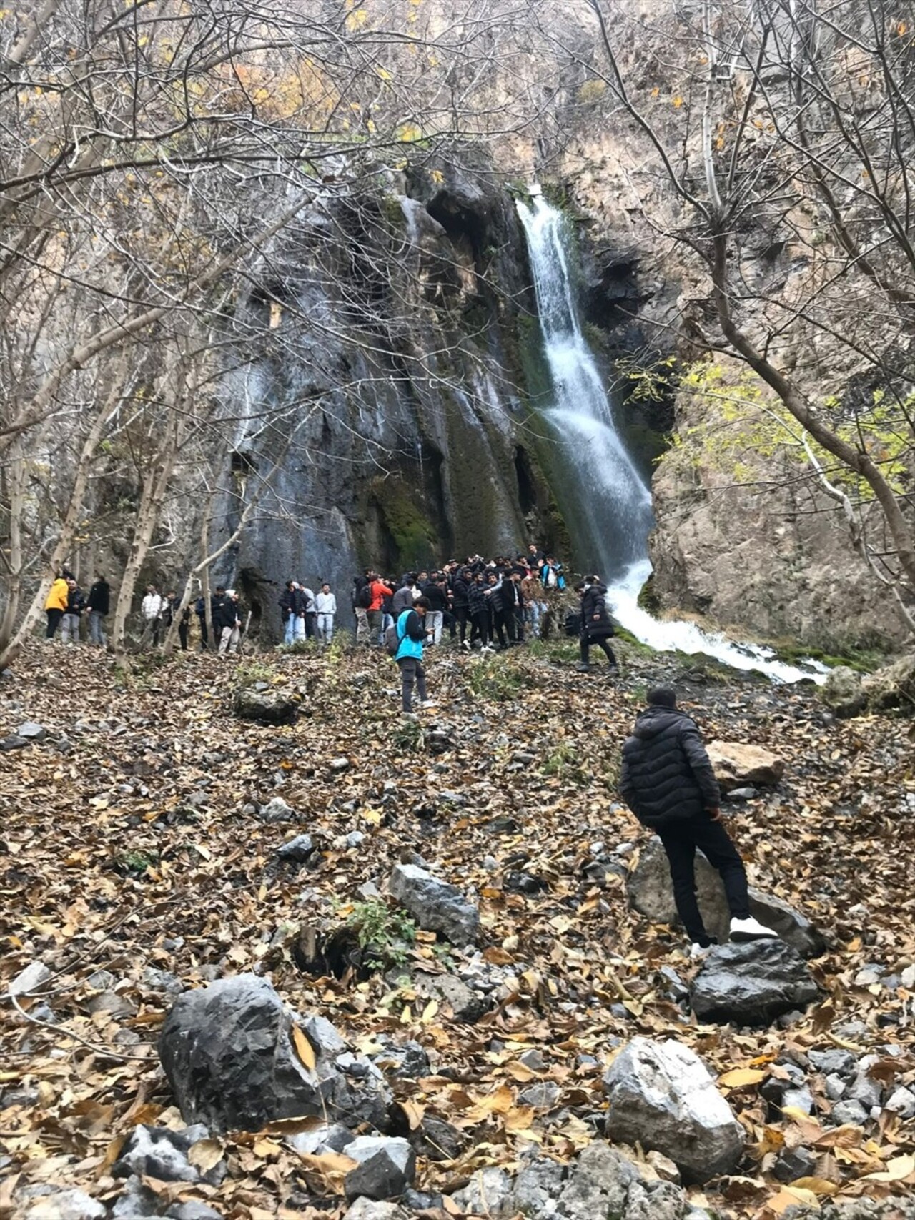 Gençlik ve Spor Bakanlığınca Hakkari'deki Mergabütan Kayak Merkezi'nde düzenlenen Gençlik Kampı'na...