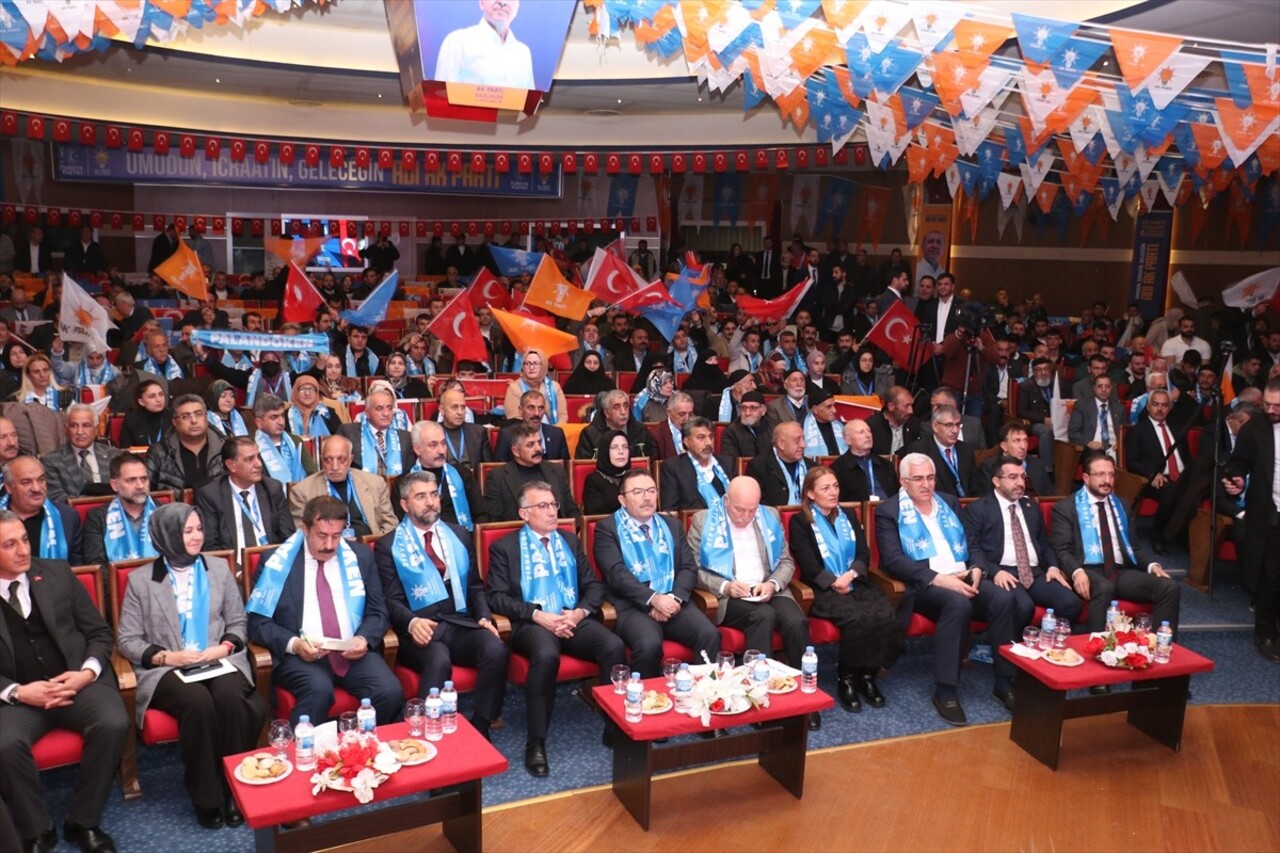 AK Parti TBMM Grup Başkanı Abdullah Güler, İl Müftülük Konferans Salonu'nda düzenlenen AK Parti...