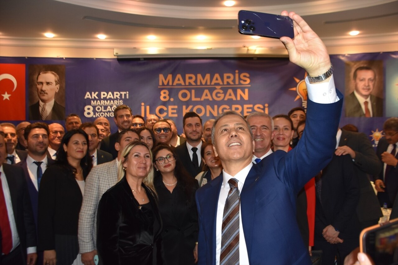 İçişleri Bakanı Ali Yerlikaya, Muğla'da AK Parti Marmaris 8. Olağan İlçe Kongresi'ne katıldı....