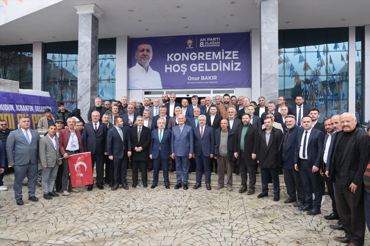 AK Parti Genel Başkan Yardımcısı Yusuf Ziya Yılmaz, Samsun'da partisinin 8. Kavak ilçe kongresine...