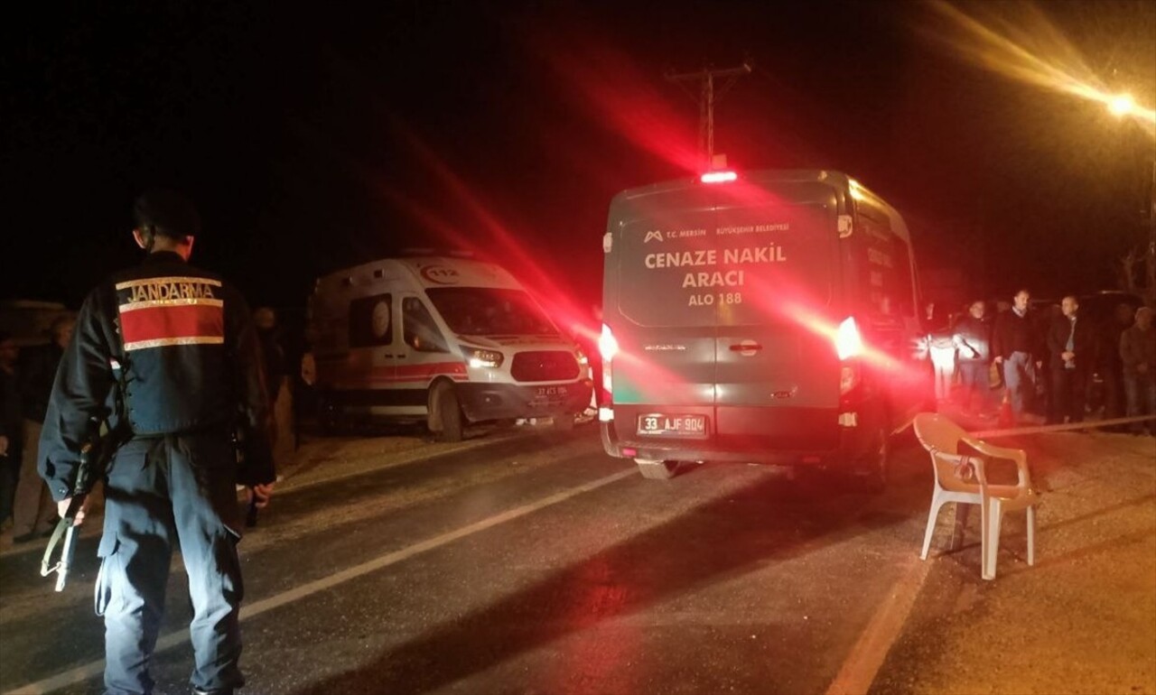 Mersin'in Silifke ilçesinde boşanma aşamasındaki eşi ve kayınbiraderini av tüfeğiyle öldüren zanlı...