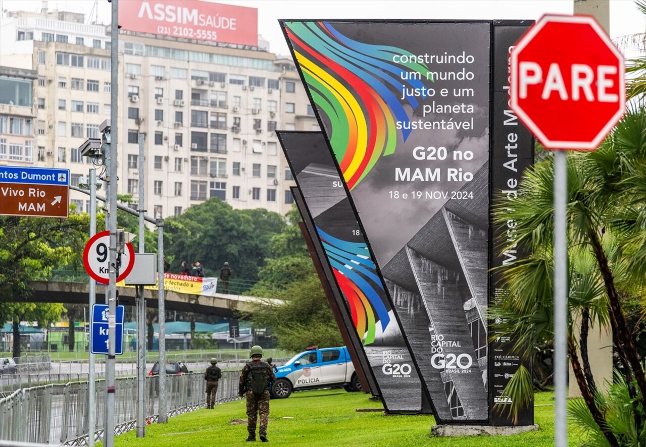 G20 Liderler Zirvesi, Brezilya'nın Rio de Janeiro kentinde, 18-19 Kasım'da, "Adil bir dünya ve...